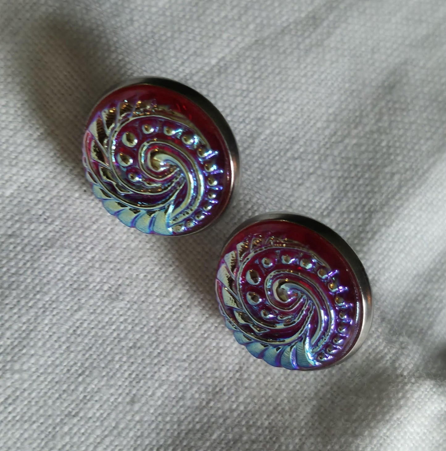 Vintage 1950s Czech Iridescent Glass Earrings – Red Carnival Glass Swirl Studs, Mid Century Bohemian Jewelry, Retro Statement Posts