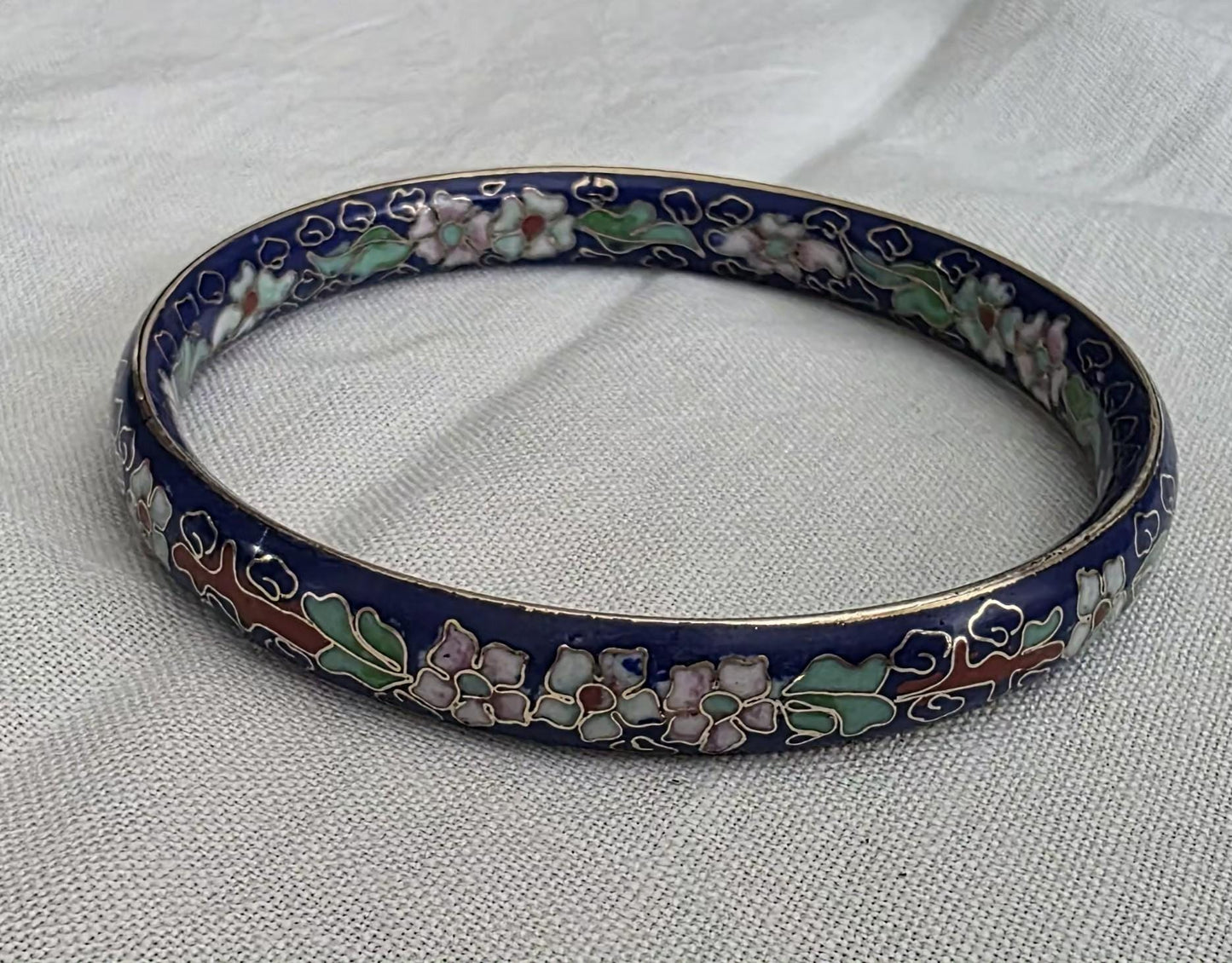 Vintage Cloisonné Floral Enamel Bangle Bracelet – Cobalt Blue – Brass Base – Handcrafted Chinese Cloisonné Jewelry – Mid Century Collectible