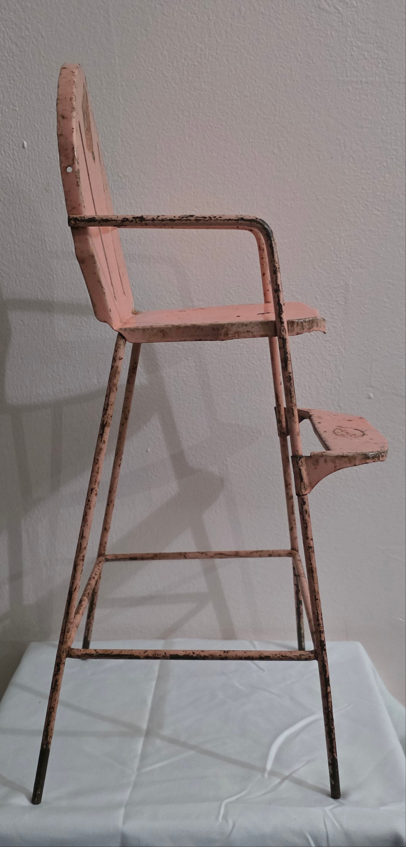 Vintage Amsco Doll-E Highchair