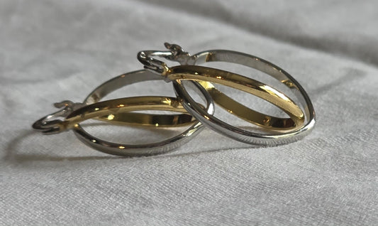 Vintage 1980s Two-Tone Crossover Hoop Earrings – Silver and 14K Vermeil, Elegant Retro Minimalist Style