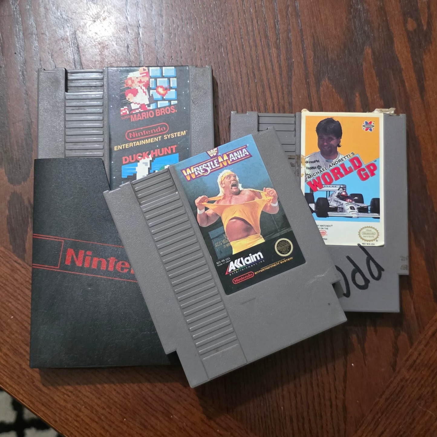 🎮 NES Console HDMI Bundle – Controllers, Zappers, & Games